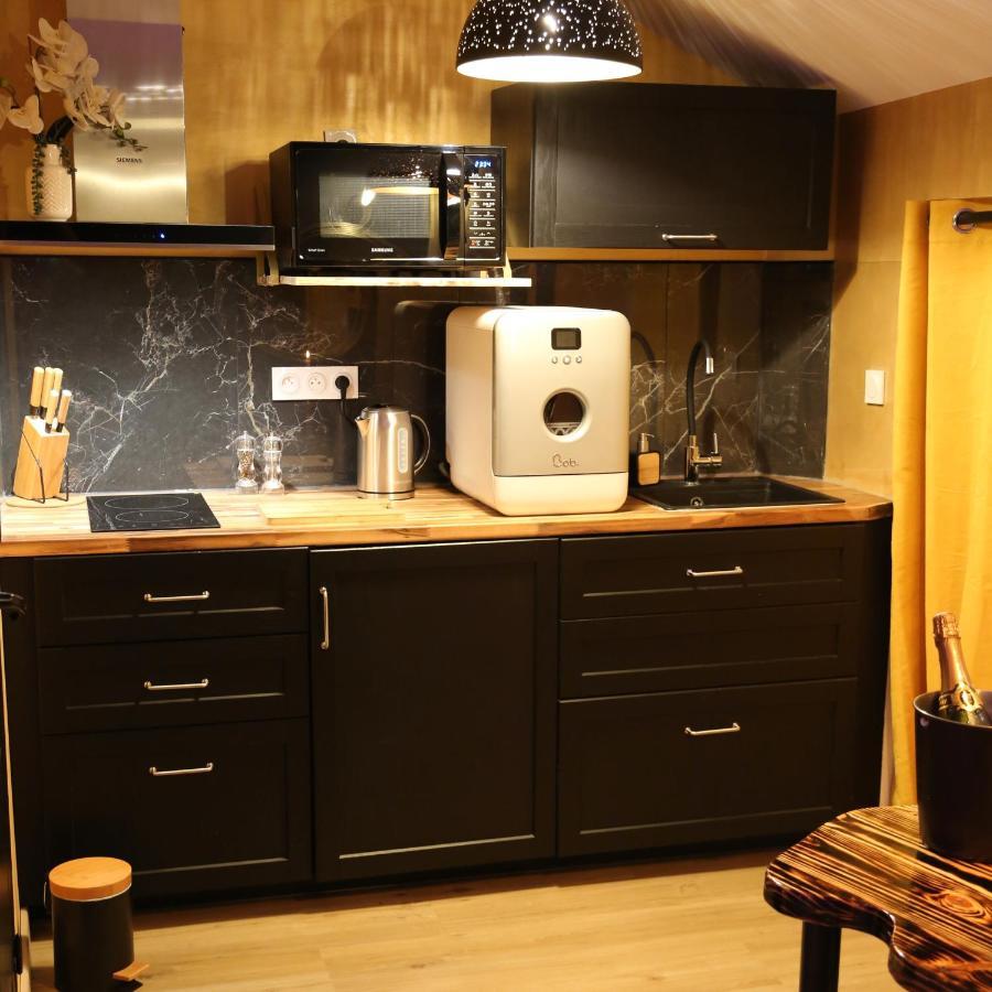 Love Room Gold - Les Delices Rooms Angers Dış mekan fotoğraf