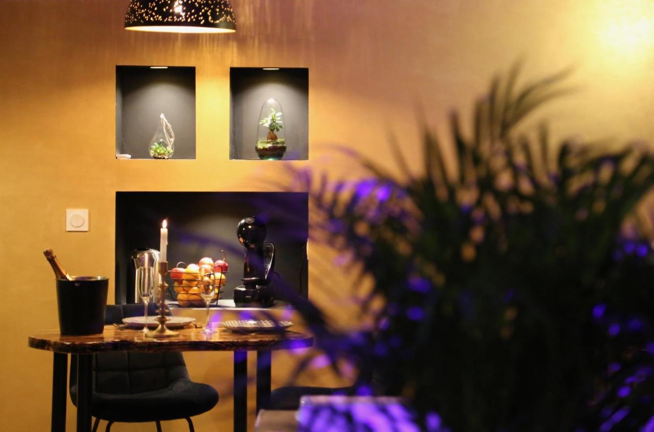 Love Room Gold - Les Delices Rooms Angers Dış mekan fotoğraf